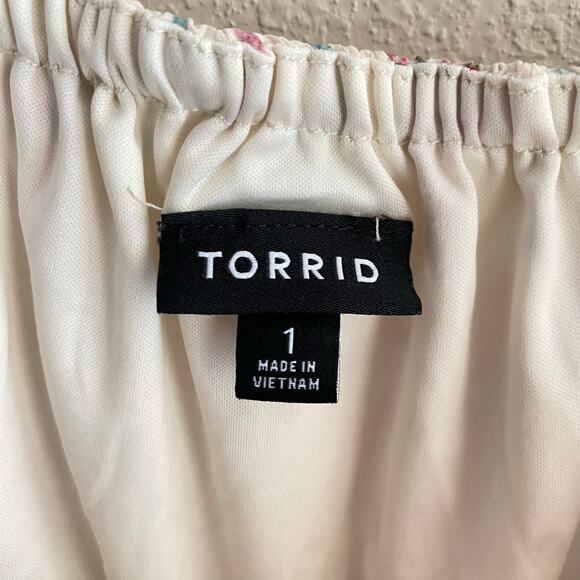 Torrid Ruffle Cinched Blouse women’s size 1X (14-16) - Picture 5 of 8